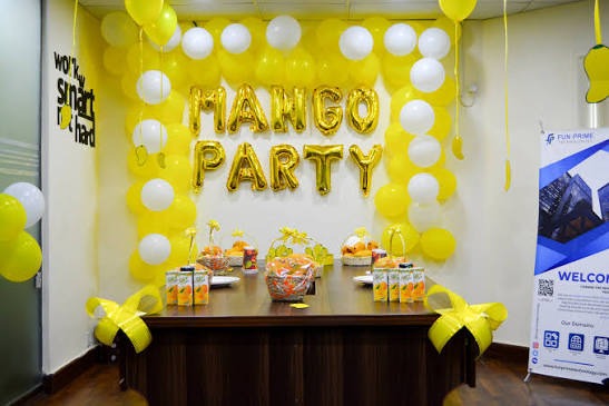 Mango Day Celebration In Karachi Offices | Al Alwaan